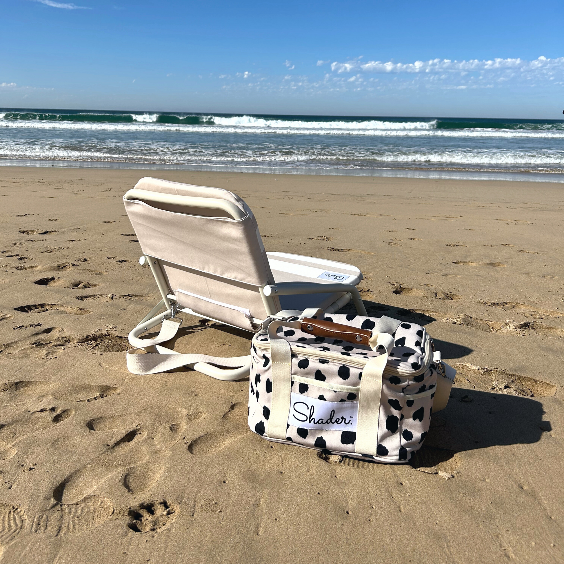 Portable Outdoor Chair + FREE Beige Sand-Free Towel - Shader Australia